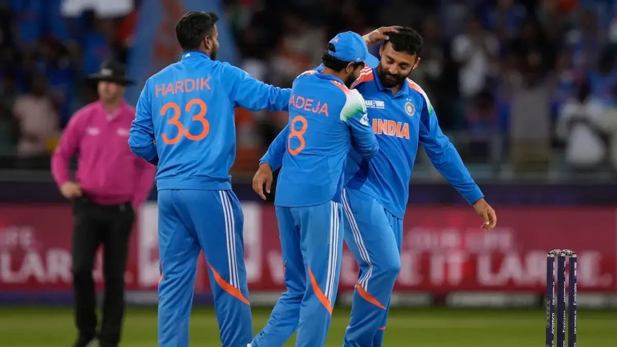 IND vs AUS: वरुण चक्रवर्ती ने बढ़ाई हर्षित राणा की टेंशन, क्या टीम इंडिया करेगी प्लेइंग XI में बदलाव?