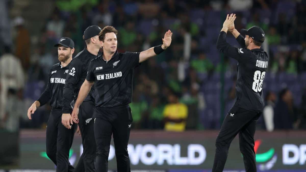 IND vs NZ: जो कभी नहीं हुआ वो दुबई में हो गया, कीवी गेंदबाज ने कर डाला कमाल, भारतीय बैटिंग ऑर्डर शर्मसार!