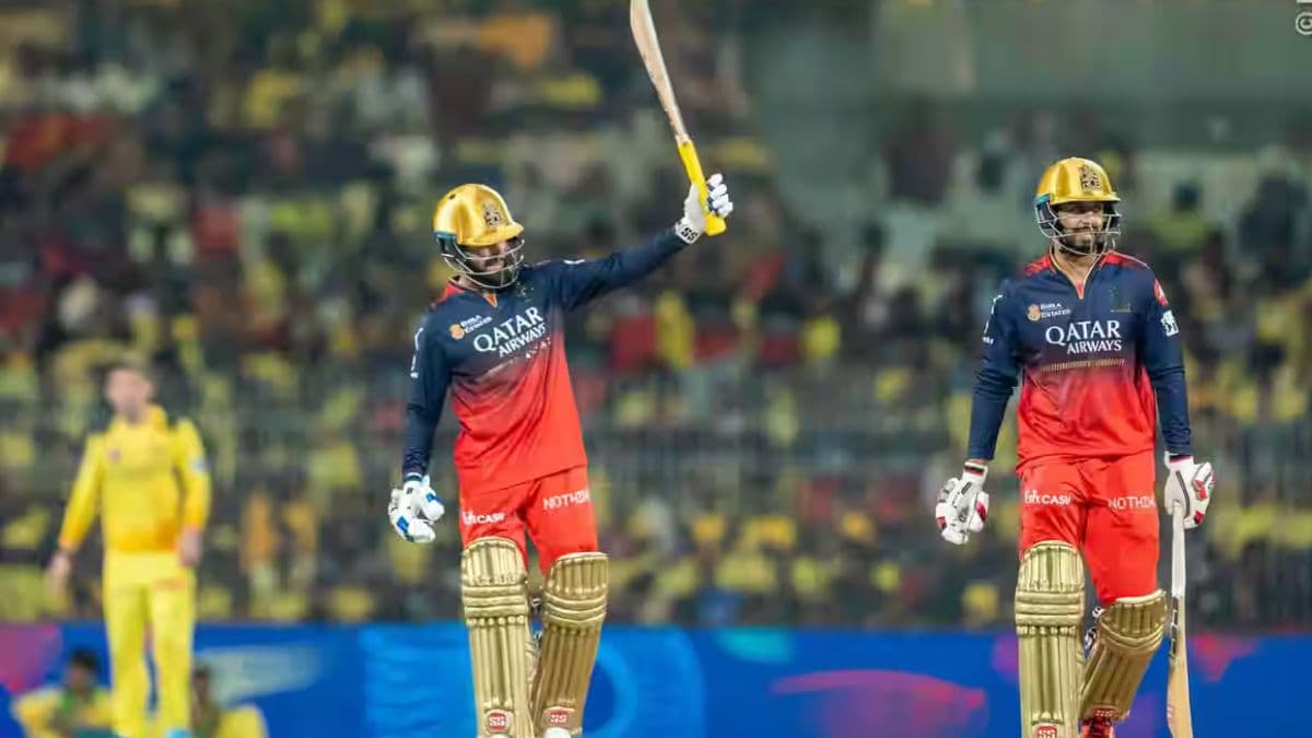 CSK vs RCB: चेपॉक में आरसीबी के बल्लेबाजों का कोहराम, खड़ा किया सबसे बड़ा टोटल, कप्तान रजत लूट ले गए महफिल