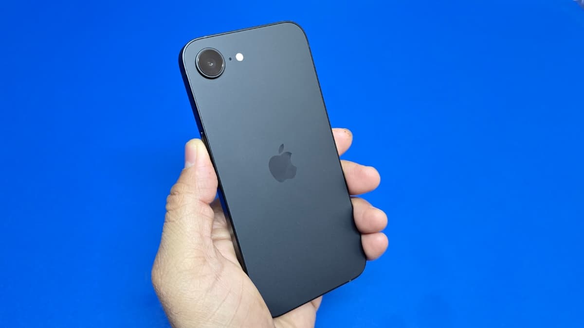 iPhone 16e: एप्पल का सबसे किफायती स्मार्टफोन, खरीदने से पहले जानें कितना है दम