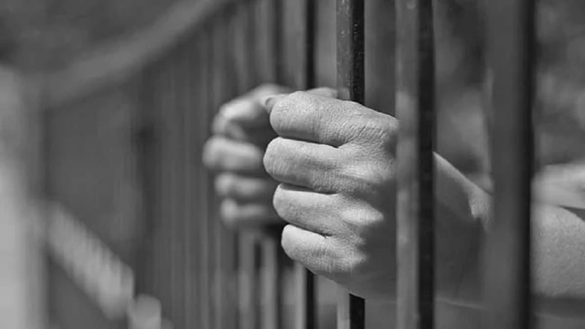 जिस पत्नी की हत्या के आरोप में काटी डेढ़ साल जेल की सजा, 5 साल बाद वो बॉयफ्रेंड के साथ दिखी