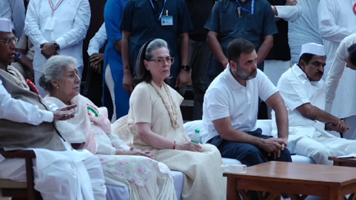 'पिछड़े हमसे दूर हो गए', CWC की बैठक में बोले राहुल गांधी, कल होगी AICC की मीटिंग