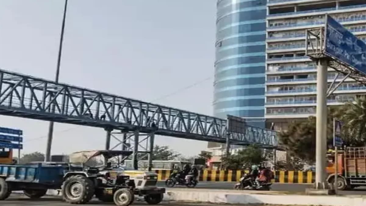 Foot over bridge