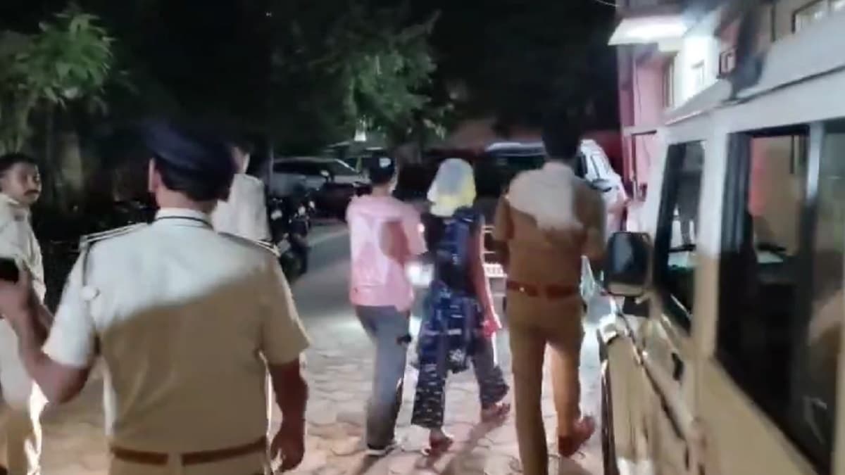 शादी के दिन दुल्हन को ले भागा युवक, एमपी में लव जिहाद पर बवाल, भड़के लोगों ने की आगजनी-पथराव