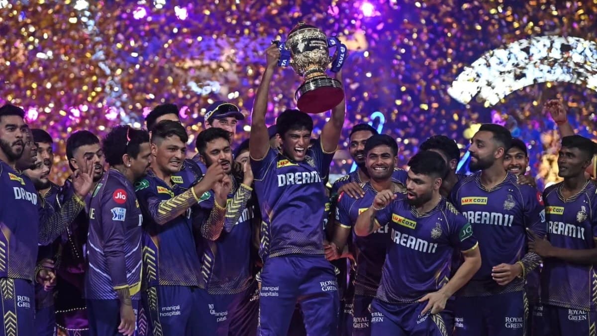 11 साल में घर छोड़ा, IPL के डेब्यू मैच में मचाया तूफान, आज हैं KKR की शान