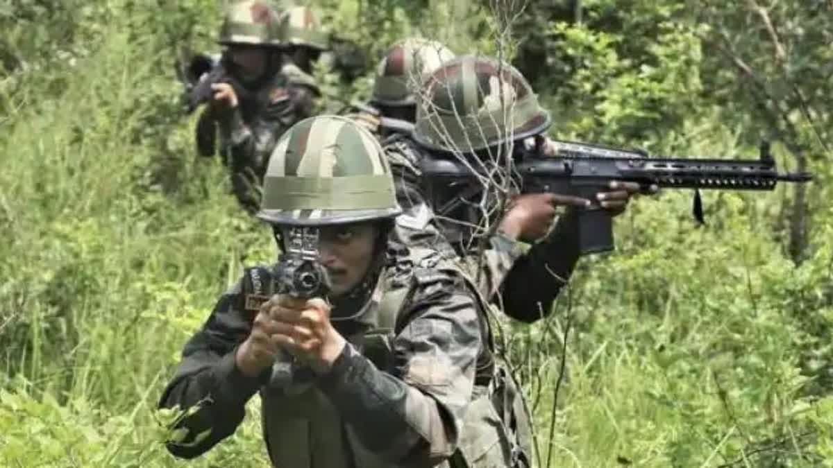 छत्तीसगढ़-तेलंगाना बॉर्डर पर पुलिस और नक्सलियों की मुठभेड़, 3 से 5 नक्सली ढेर
