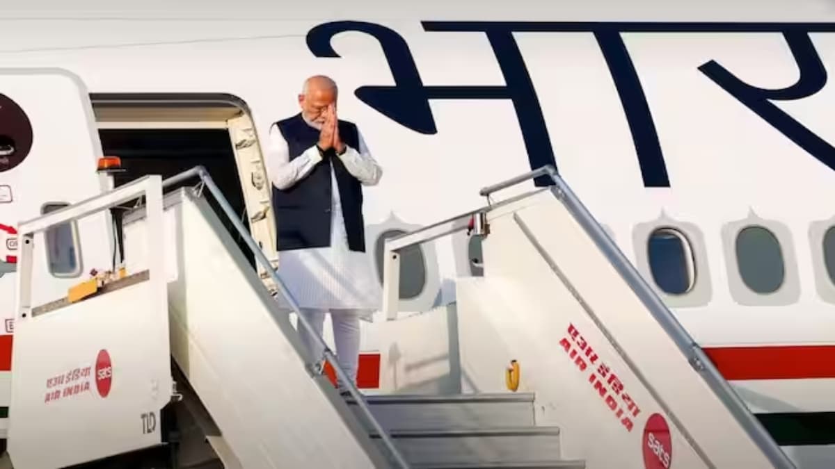 PM Modi skips Pakistan airspace