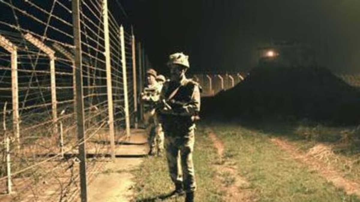 नहीं सुधरेगा पाकिस्तान! 13वीं रात लगातार LOC पर फायरिंग, सेना ने दिया मुंहतोड़ जवाब