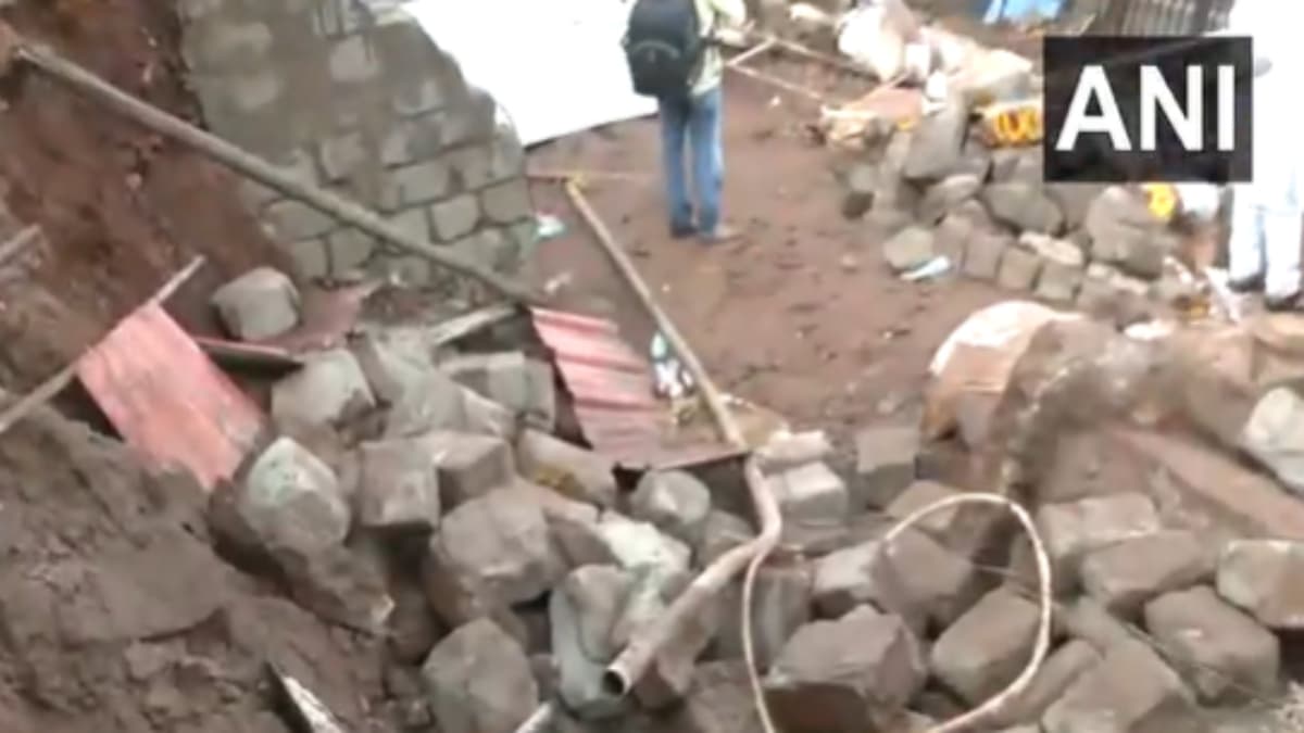 Visakhapatnam temple wall collapse Visakhapatnam temple wall collapse