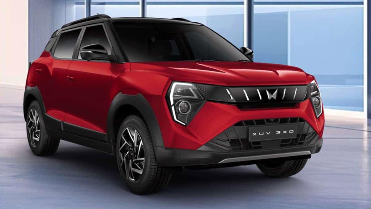 XUV 3X0