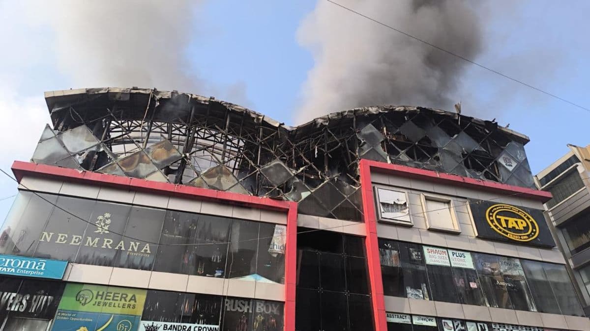 bandra fire news