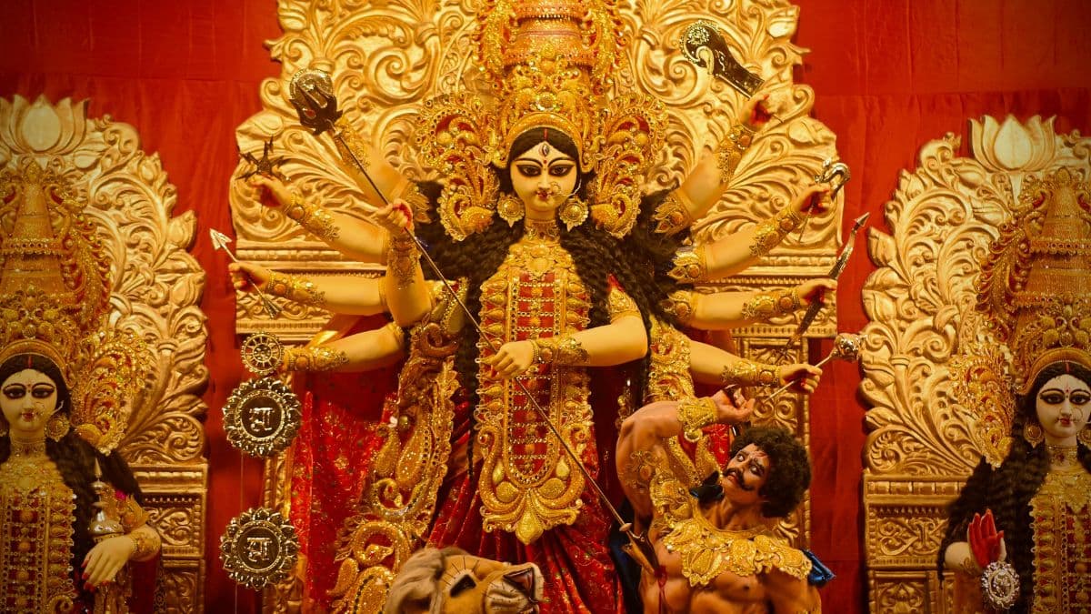 शादी के बनेंगे योग और बाधाएं होंगी दूर, नवरात्रि के छठे दिन ऐसे कर लें मां कात्यायनी का पूजन!