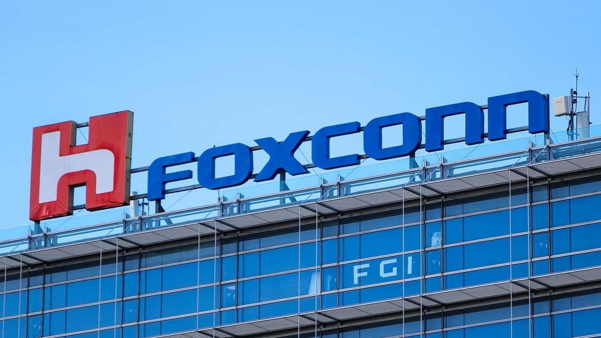 ग्रेटर नोएडा के iPhone प्लांट में 40 हजार को मिलेगी जॉब, Foxconn की नया प्लांट लगाने की तैयारी