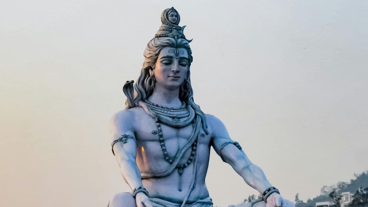सोमवार को करें 5 काम, भोलेनाथ की बरसने लगेगी कृपा!