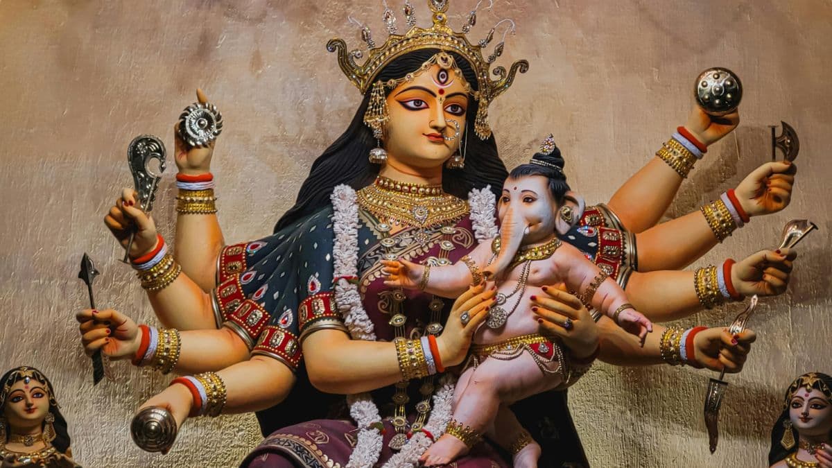 8 वर्ष की उम्र में हुआ था पूर्वजन्म का ज्ञान, जानिए पार्वती कैसे बनीं महागौरी?