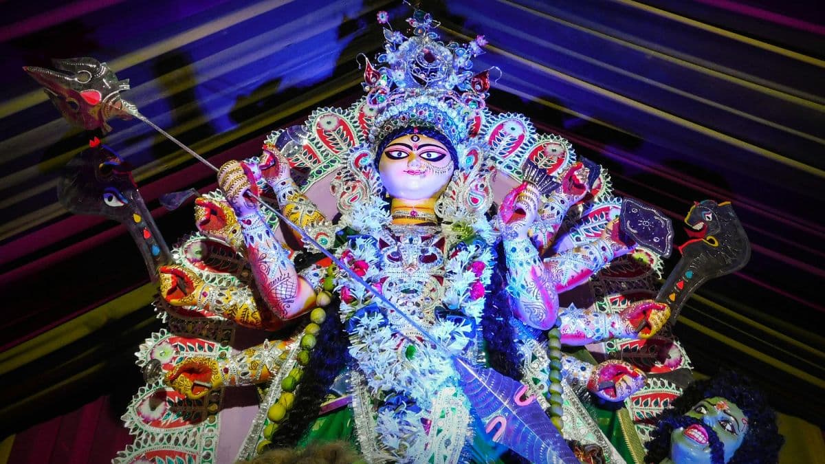 महागौरी के ये 5 मंत्र, हर विपत्ति और परेशानी का करेंगे अंत!