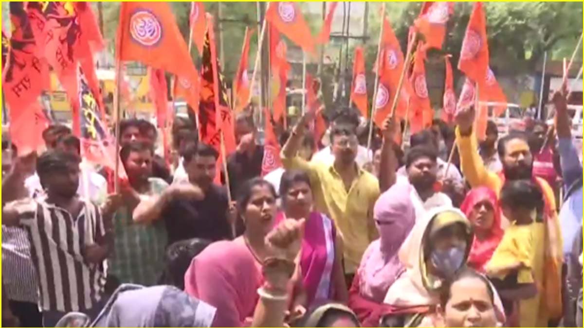 'NIA जांच की मांग क्यों नहीं की...', मुर्शिदाबाद हिंसा पर भड़के हिंदू संगठन, ममता सरकार पर लगाए ये आरोप