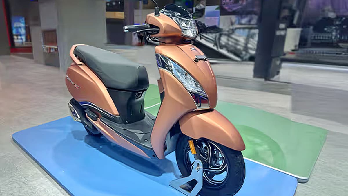 फेस्टिव सीजन में आएगा TVS का पहला CNG स्कूटर! 84km की मिलेगी माइलेज