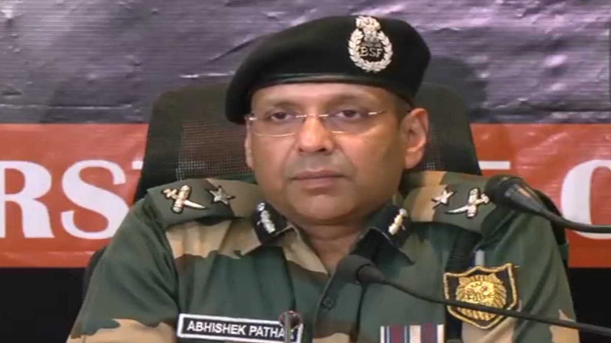'8 मई के बाद पाकिस्तान ने गुजरात सीमा पर 500 से अधिक ड्रोन भेजे, लेकिन...', BSF Gujarat के IG का बड़ा बयान