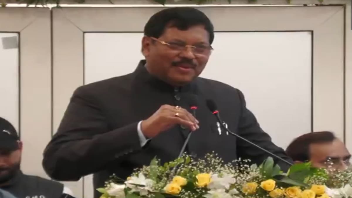 'इलाहाबाद की भूमि पावरफुल लोगों की है', CJI बीआर गवई ने की सीएम योगी की तारीफ
