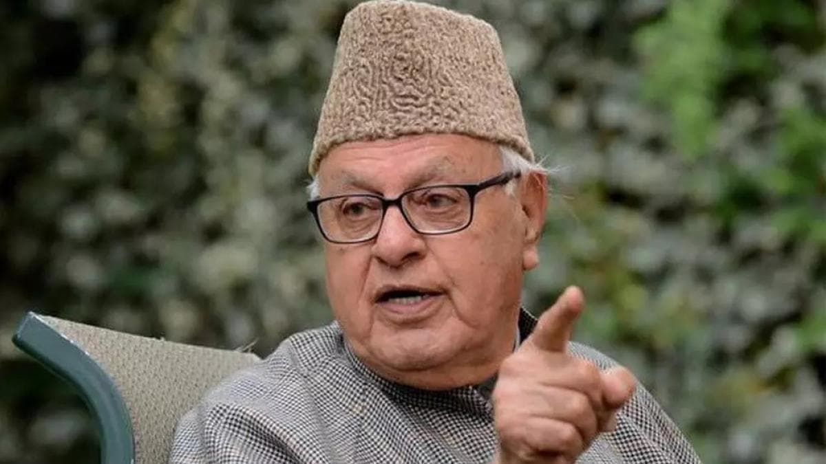 'भारतीय झंडे के लिए मेरे कई मंत्री-विधायक मारे गए...', फारूक अब्दुल्ला बोले- 'मैंने कश्मीरी पंडितों को नहीं निकाला'