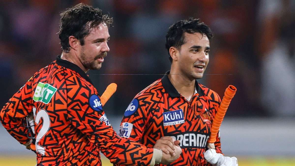 कोविड-19 का शिकार हुआ हैदराबाद का स्टार बल्लेबाज, टीम को लगा बड़ा झटका