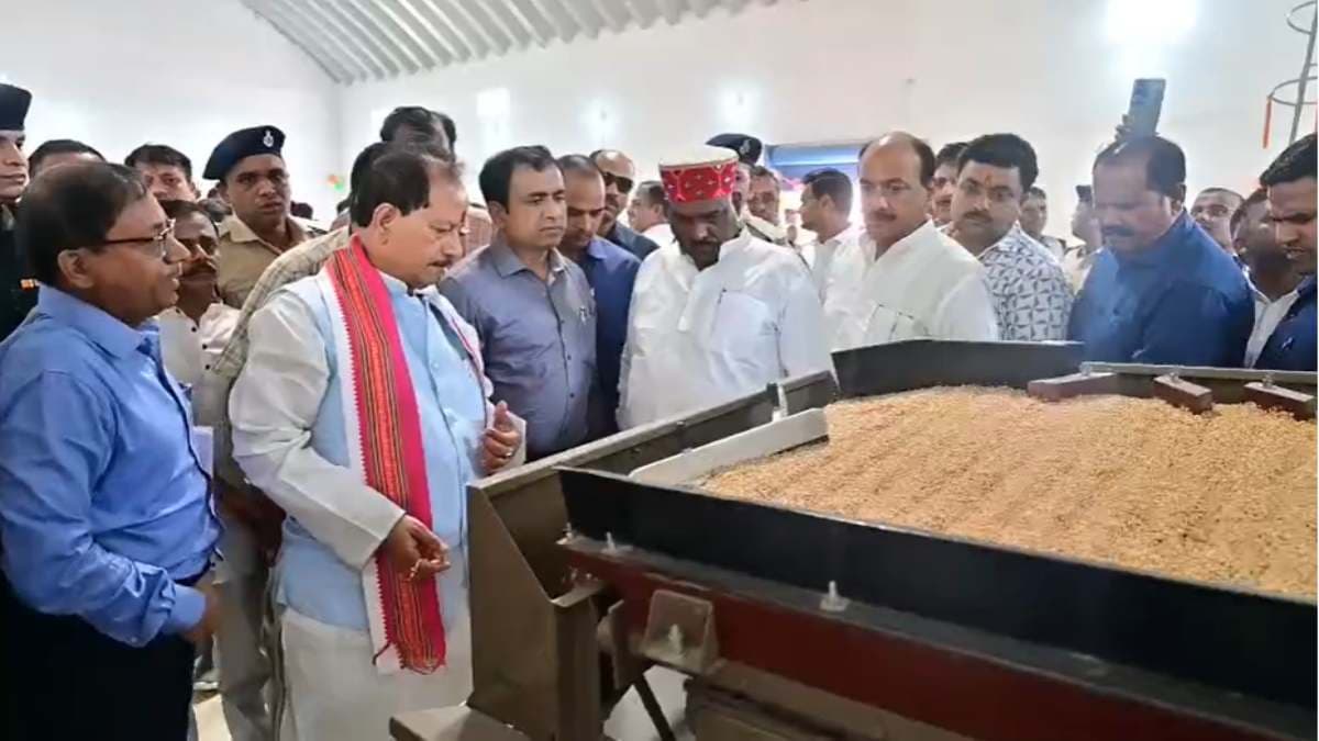 मुजफ्फरपुर में खुली 500 मीट्रिक टन की सीड प्रोसेसिंग यूनिट, विजय सिन्हा बोले- 'जय अनुसंधान, जय नवाचार'