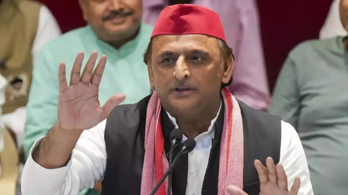 अलीगढ़ में सपा कार्यालय पर नगर निगम की बड़ी कार्रवाई, हुआ जमकर हंगामा!