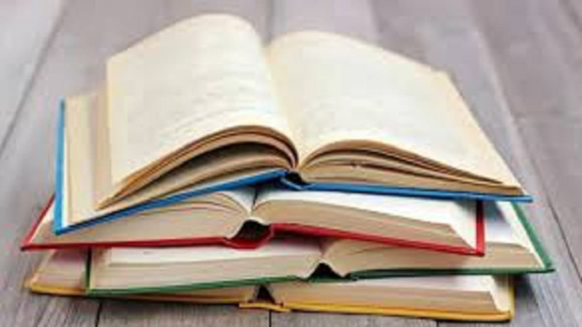 Ghaziabad News, Ghaziabad Police, Fake books, fraud, Ghaziabad, Ghaziabad Latest News, गाजियाबाद खबर, गाजियाबाद, गाजियाबाद ताजा खबर, गाजियाबाद पुलिस, गाजियाबाद क्राइम खबर, नकली किताबें, धोखाड़ी