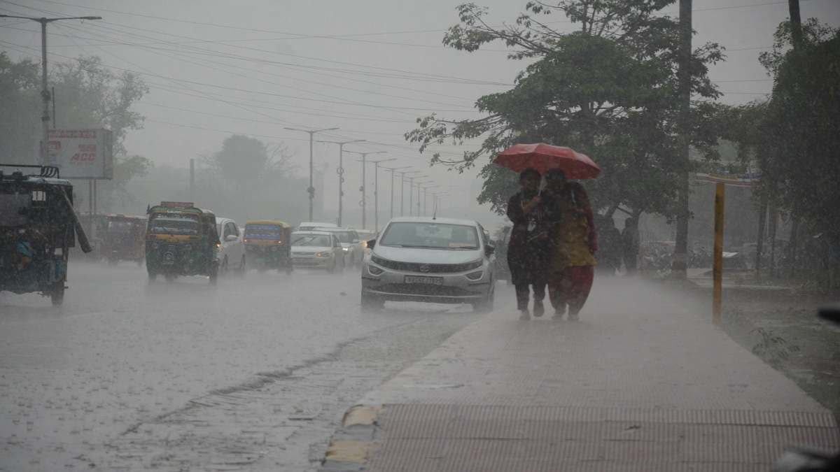 Delhi-NCR में बारिश का अलर्ट, चलेंगी तेज हवाएं, IMD ने बताया अगले 7 दिन कैसा रहेगा मौसम?