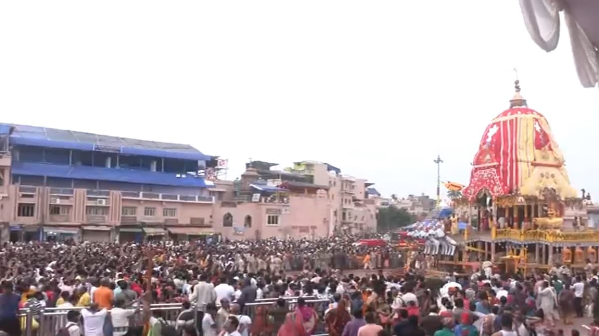 पुरी में जगन्नाथ रथ यात्रा के दौरान 625 श्रद्धालुओं की बिगड़ी तबीयत, क्या बोले ओडिशा के मंत्री मुकेश?