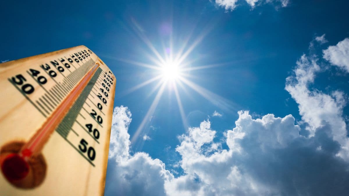Weather News 13 June 2025: केरल के तिरुवनंतपुरम में तेज हवाओं के साथ हो रही बारिश, 4 जिलों में यलो अलर्ट