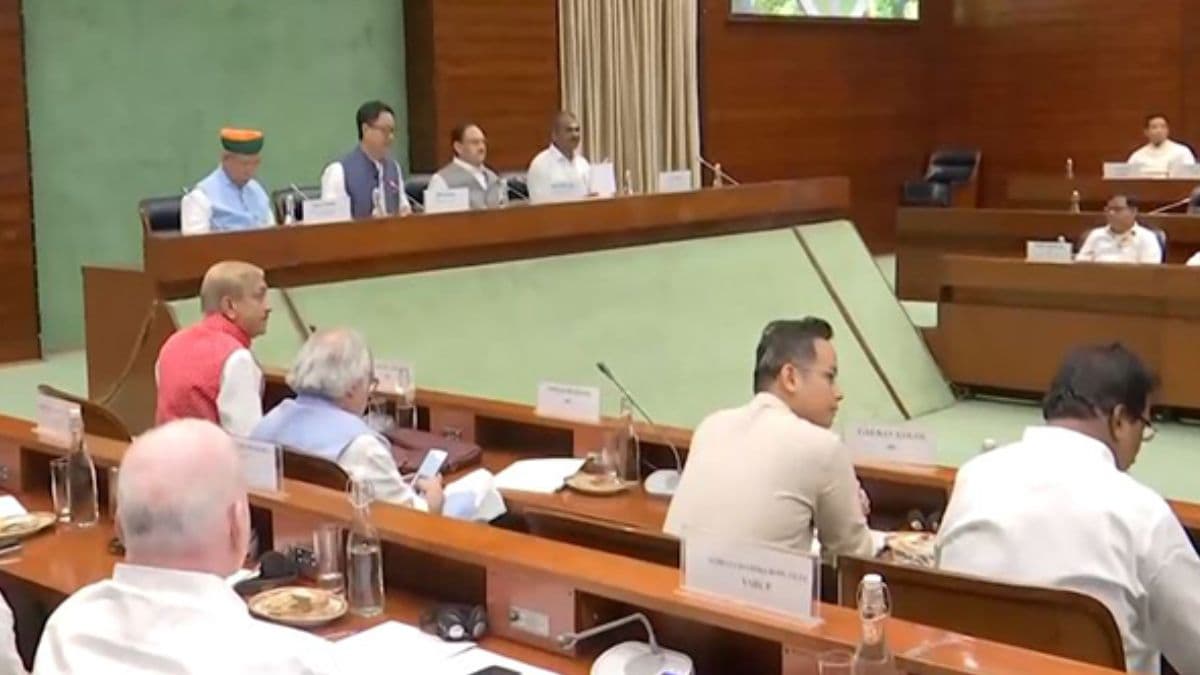 'ऑपरेशन सिंदूर पर चर्चा, महाभियोग समेत 17 बिल होंगे पेश', सर्वदलीय बैठक के बाद बोले किरेन रिजिजू