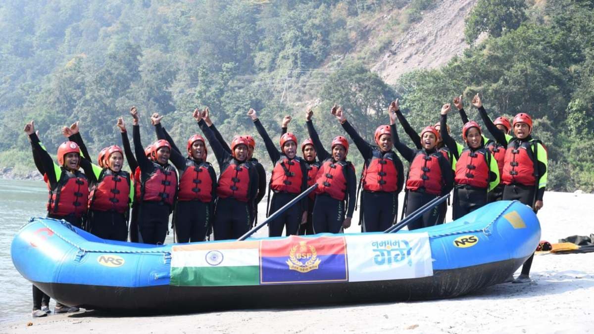 BSF की 20 महिलाओं ने रचा इतिहास, इतने दिनों में पूरी की गंगोत्री से गंगासागर तक की राफ्टिंग