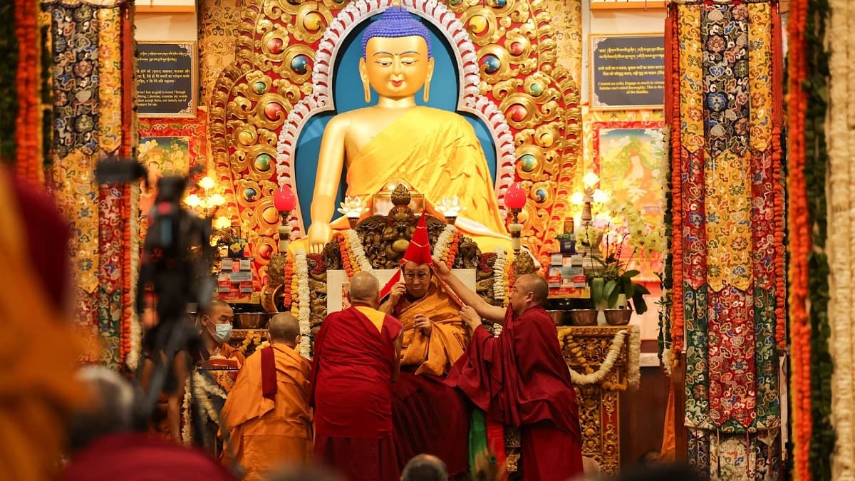 दलाई लामा भारत के लिए कितने जरूरी? तिब्बती धर्मगुरु ने आज मनाया है 90वां जन्मदिन
