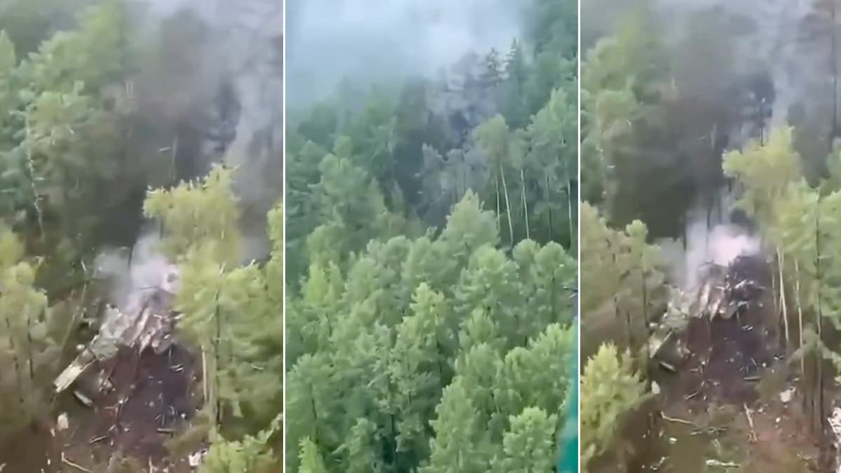 Video: रूस का प्लेन क्रैश, जलता हुआ मलबा मिला, 50 यात्रियों को लेकर भरी थी उड़ान