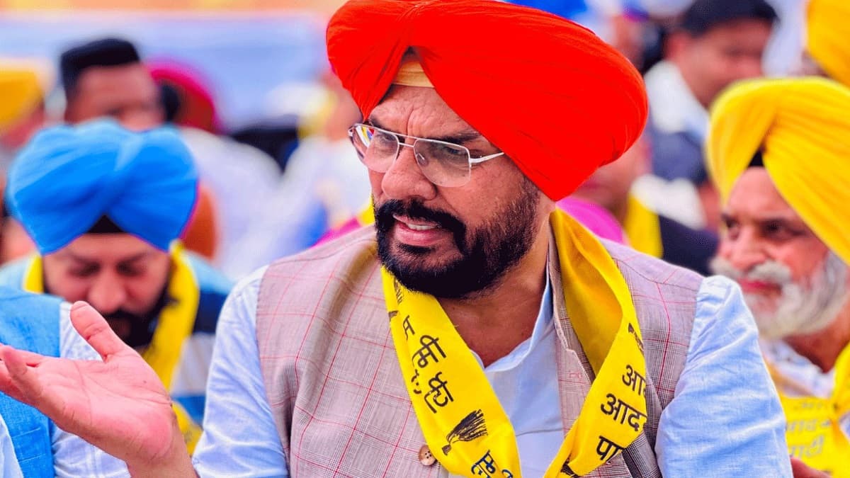 पंजाब कैबिनेट मंत्री कुलदीप धालीवाल ने दिया इस्तीफा, संजीव अरोड़ा को मिली मंत्रिमंडल में जगह
