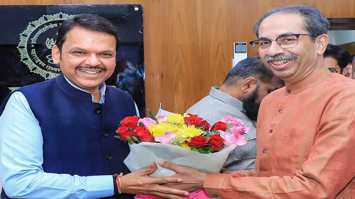 क्या महाराष्ट्र में बन रही है कोई नई सियासी खिचड़ी? बदलावों की सुगबुगाहट तेज