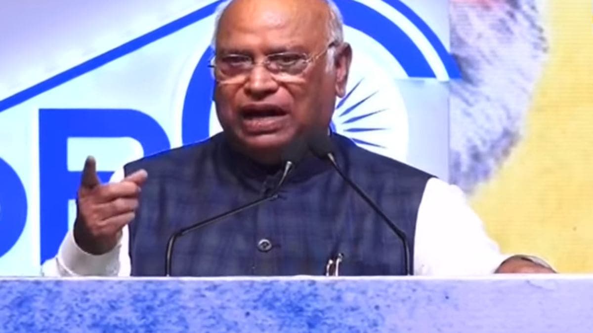Mallikarjun Kharge Slams PM Modi