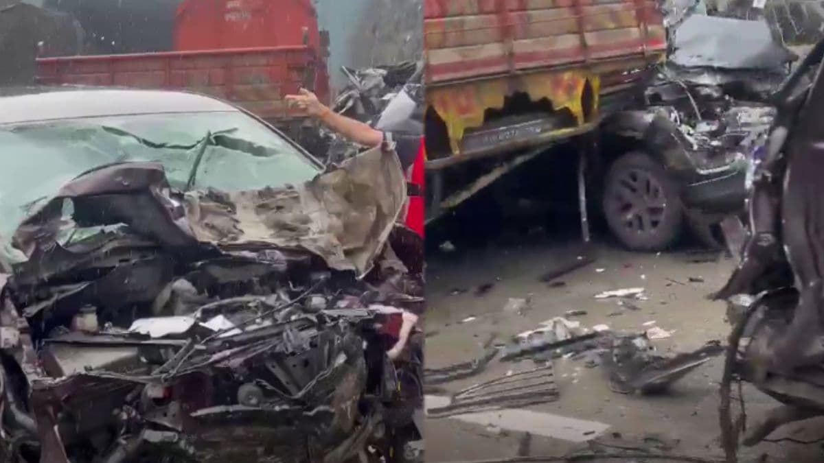 मुंबई-पुणे एक्सप्रेसवे पर भयंकर हादसा, ट्रक ने मारी 20 गाड़ियों को टक्कर