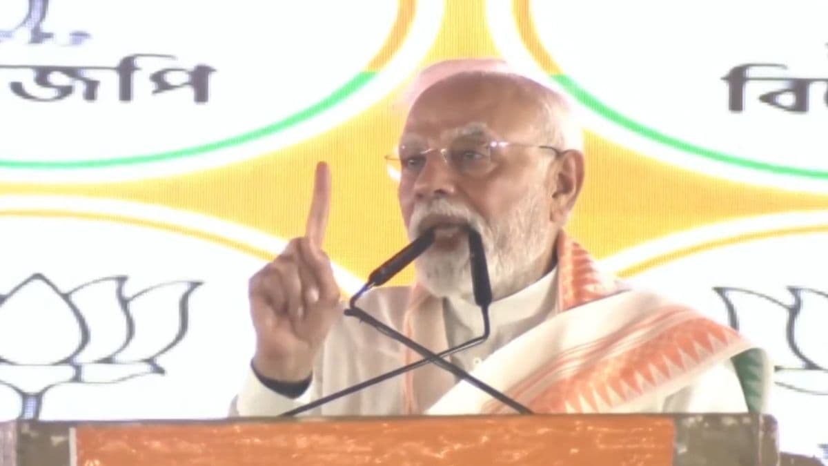 'घुसपैठियों को दिए फर्जी दस्तावेज, ये बंगाली  संस्कृति के लिए खतरा', TMC पर पीएम मोदी का बड़ा हमला