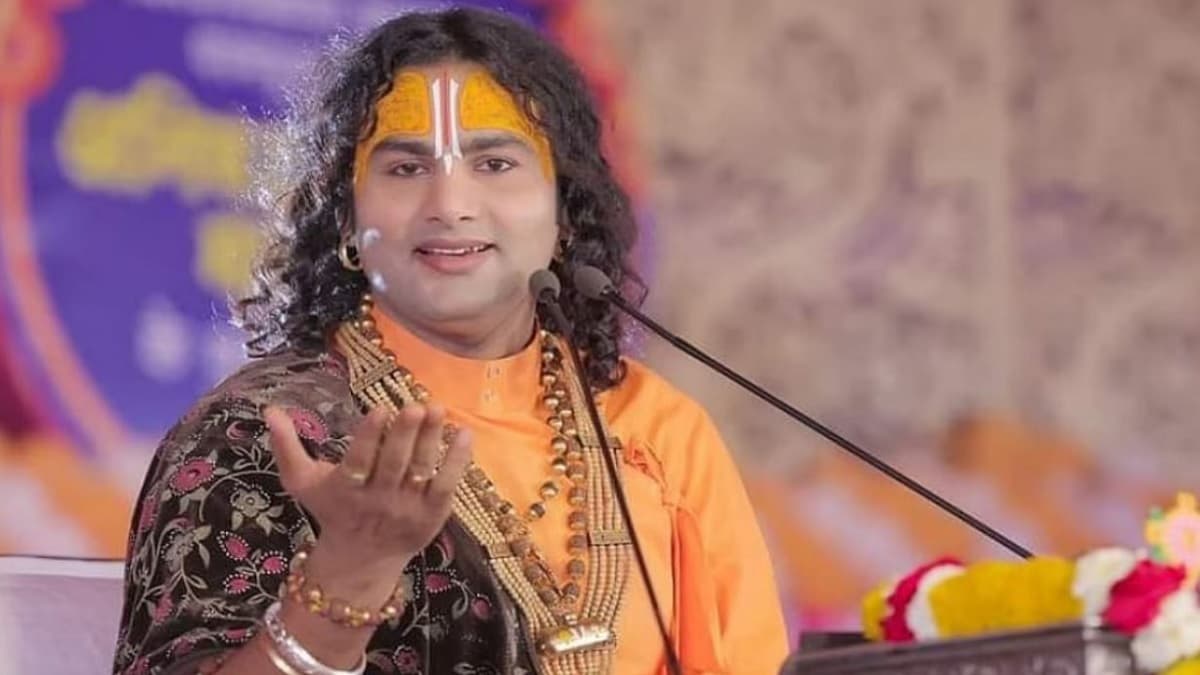 Narrator Aniruddhacharya Aniruddhacharya Maharaj, Narrator Aniruddhacharya, Aniruddhacharya Video Viral, अनिरुद्धाचार्य महाराज, कथावाचक अनिरुद्धाचार्य, अनिरुद्धाचार्य वीडियो वायरल