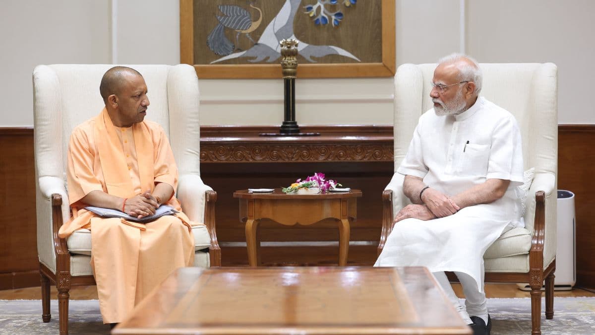 PM मोदी से मिले सीएम योगी, जेपी नड्डा से भी मुलाकात, अमित शाह संग बैठक
