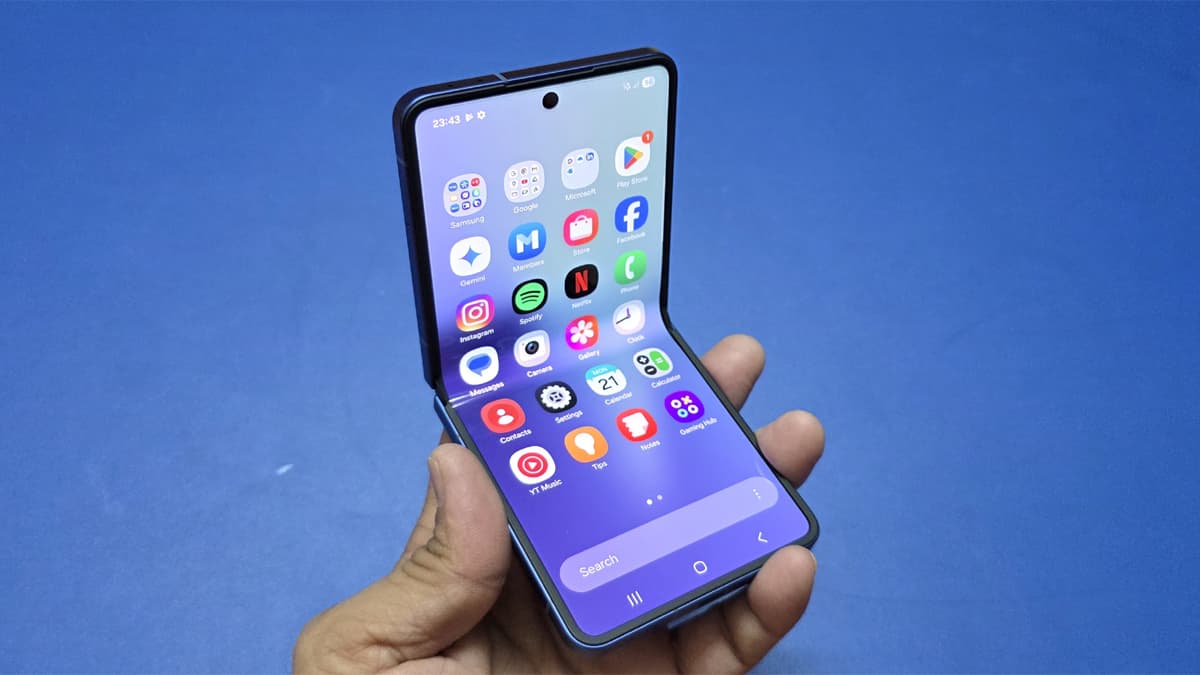 Samsung Galaxy Z Flip7 खरीदने से पहले जानिए कितना है दमदार? पहले से हुआ एडवांस्ड