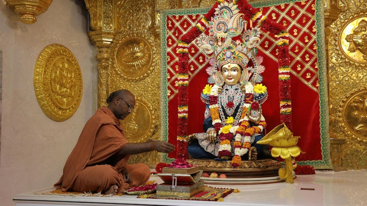ऐसे लोगों से कोसों दूर रहते हैं भूत-प्रेत, भूल से भी नहीं आते हैं पास