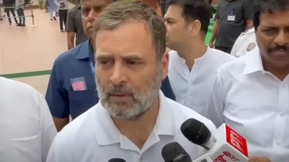 Video: 'संसद में बोलने का नहीं दिया जा रहा मौका', राहुल गांधी ने कहा 'दूसरों के साथ हमें मिले स्पेस'