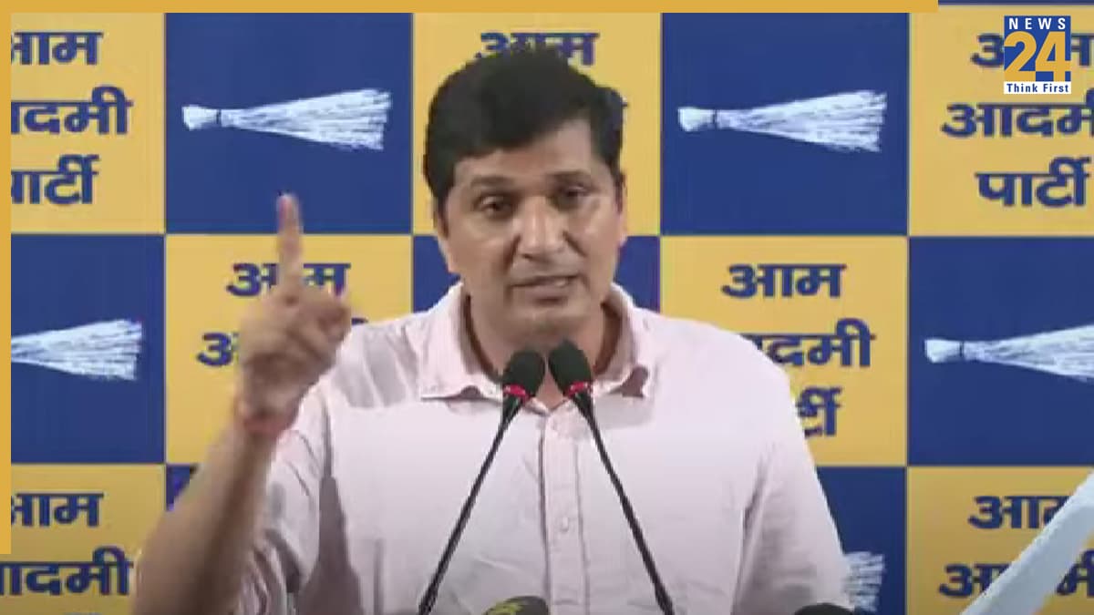 Video: ED की रेड के बाद Saurabh Bharadwaj का बड़ा खुलासा, प्रेस कॉन्फ्रेंस कर दिखाए कागज
