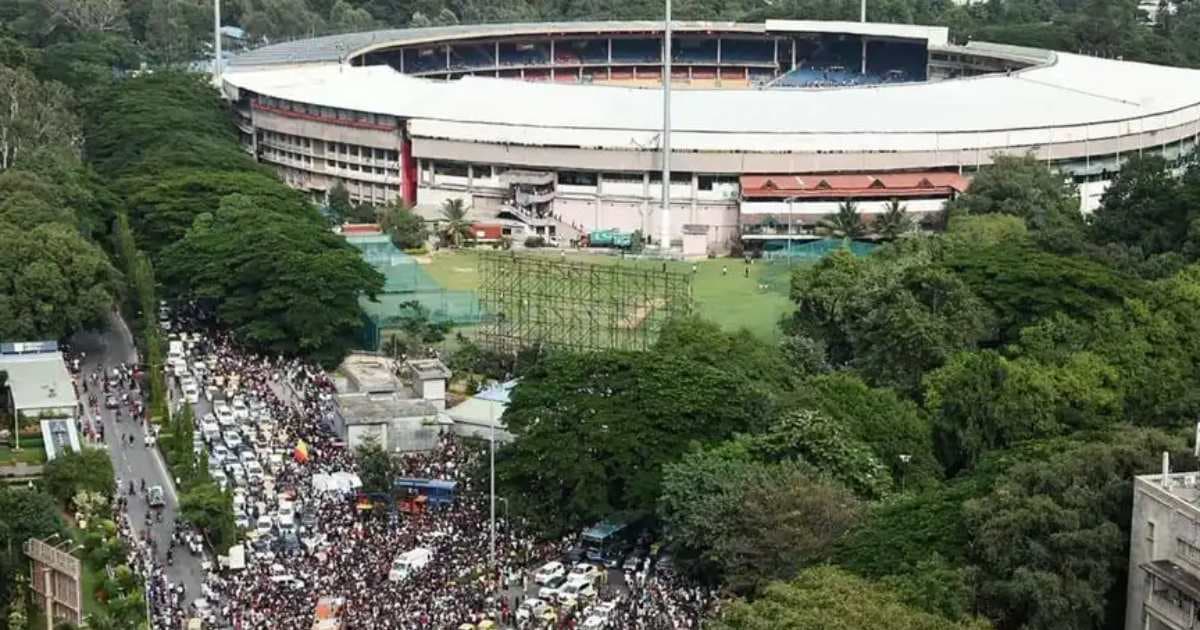 बेंगलुरु भगदड़ के बाद चिन्नास्वामी मैदान से अहम टूर्नामेंट हुआ शिफ्ट, ICC के बड़े मैच पर भी लटकी तलवार