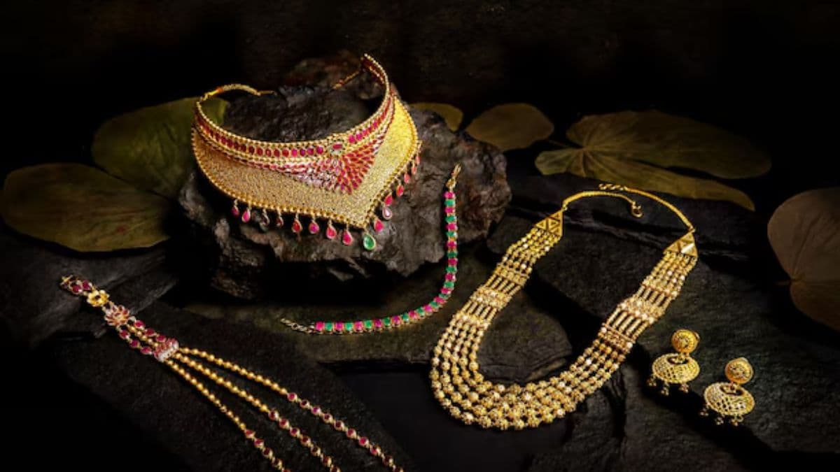 Gold Price in India: रक्षाबंधन पर ज्यादा खर्च करने होंगे पैसे, सोने की बदली कीमत से जेब पर कितना पड़ेगा असर?