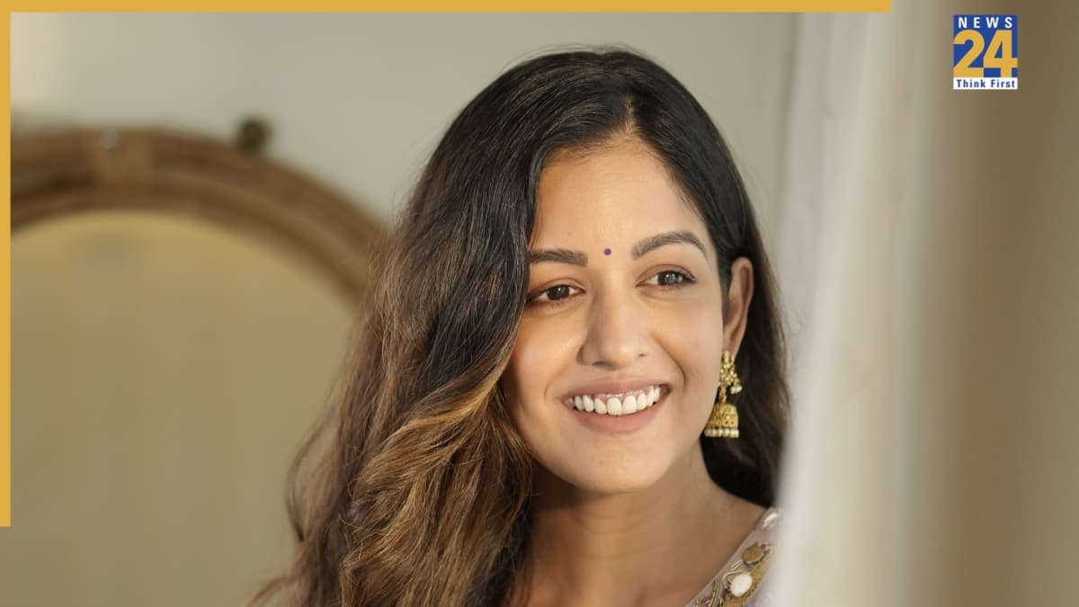 Ishita Dutta ने मॉम्स ड्यूटी से लिया ब्रेक, चिल करती नजर आईं दो बच्चों की मां